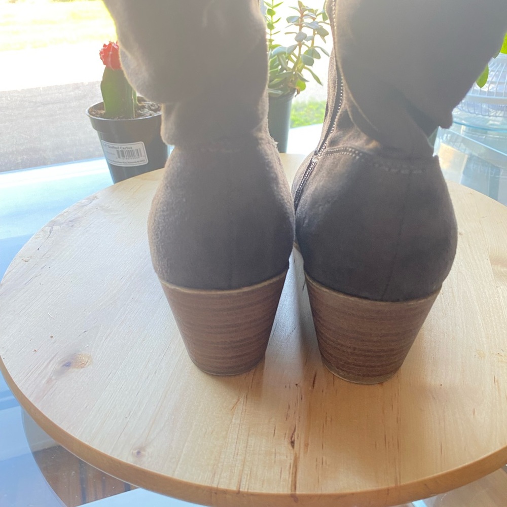 Pop booties with faux suede slouchy look Western - Picture 4 of 8